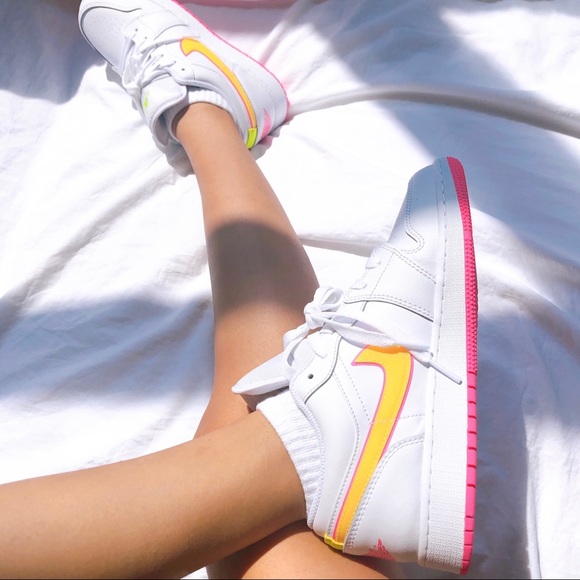 air jordan 1 low edge glow gs